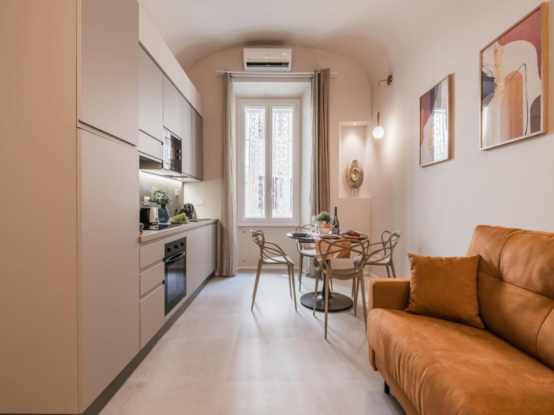 The Rent - Modern Two-bedroom In Esquilino Area Apartment