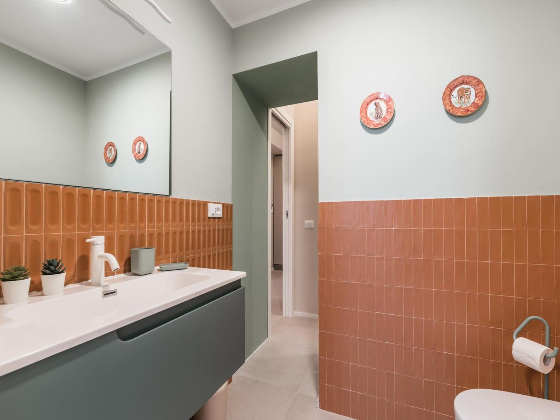 The Rent - Modern Two-bedroom In Esquilino Area Apartment *