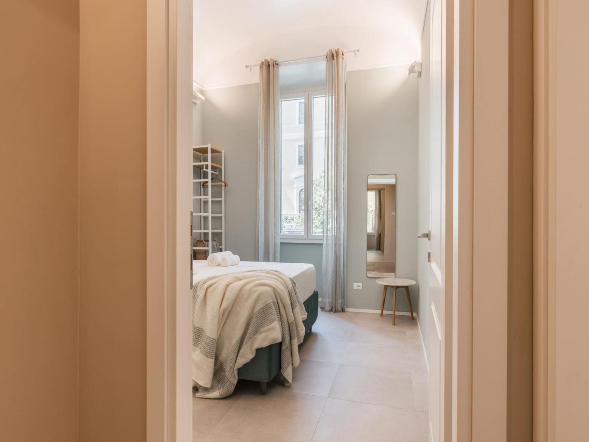 Apartment The Rent - Modern Two-bedroom In Esquilino Area *