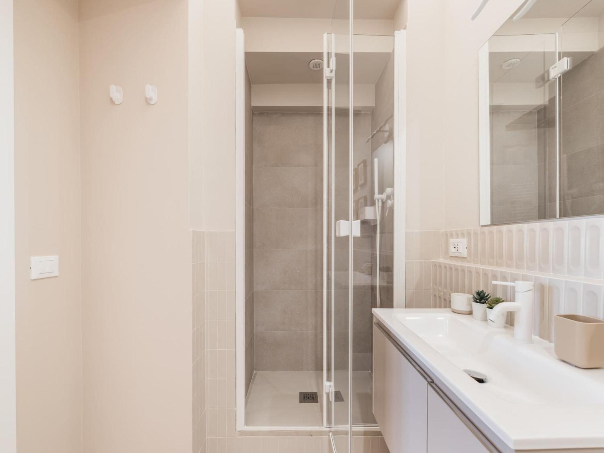 Apartment The Rent - Modern Two-bedroom In Esquilino Area Rom
