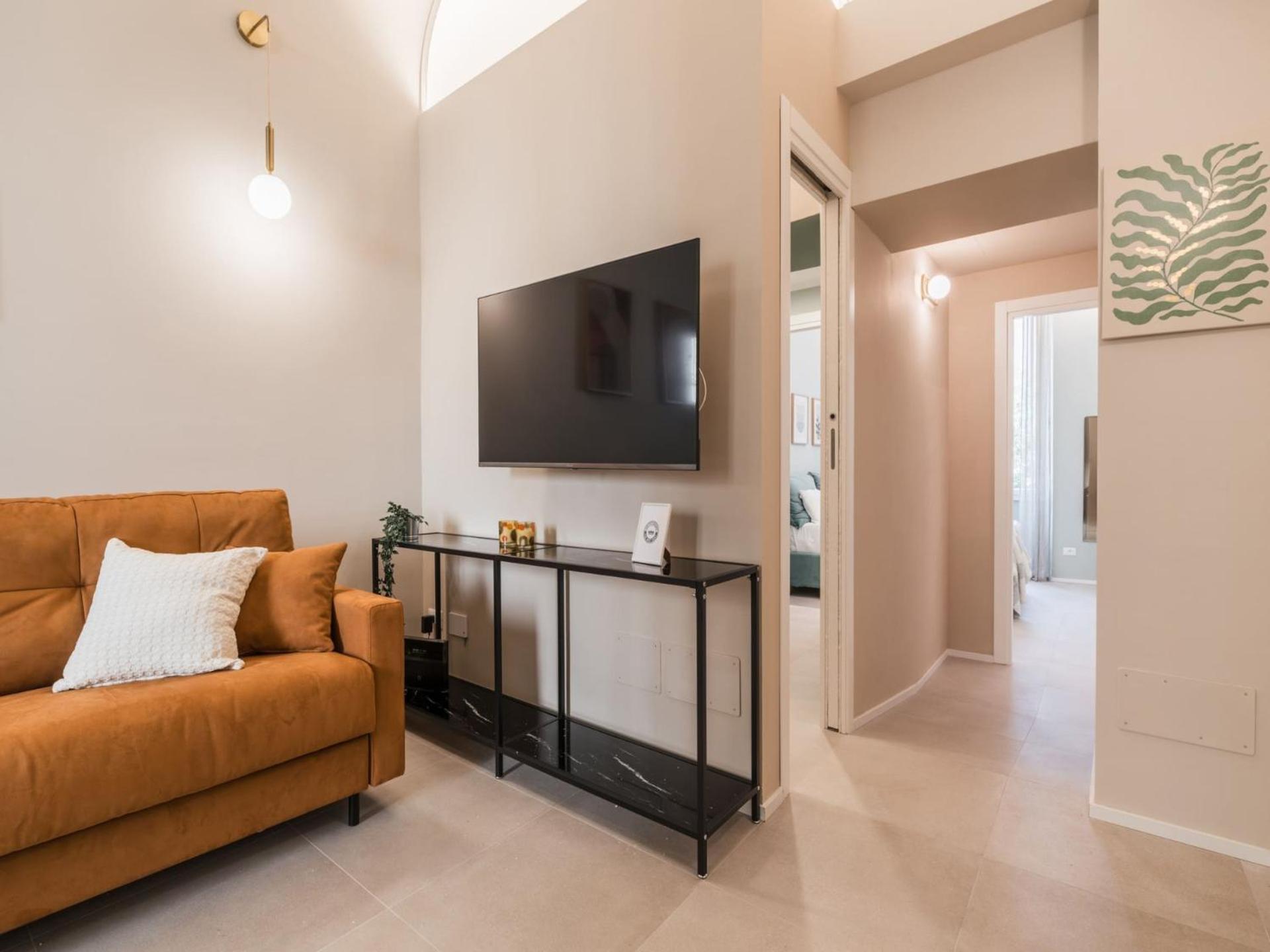 The Rent - Modern Two-bedroom In Esquilino Area *
