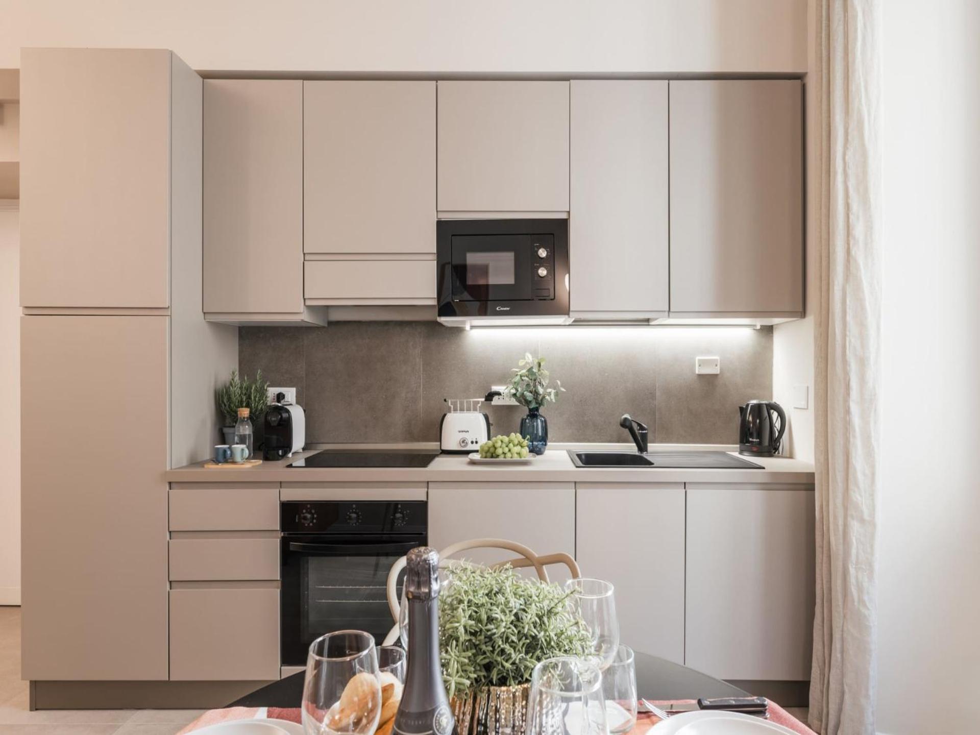 The Rent - Modern Two-bedroom In Esquilino Area
