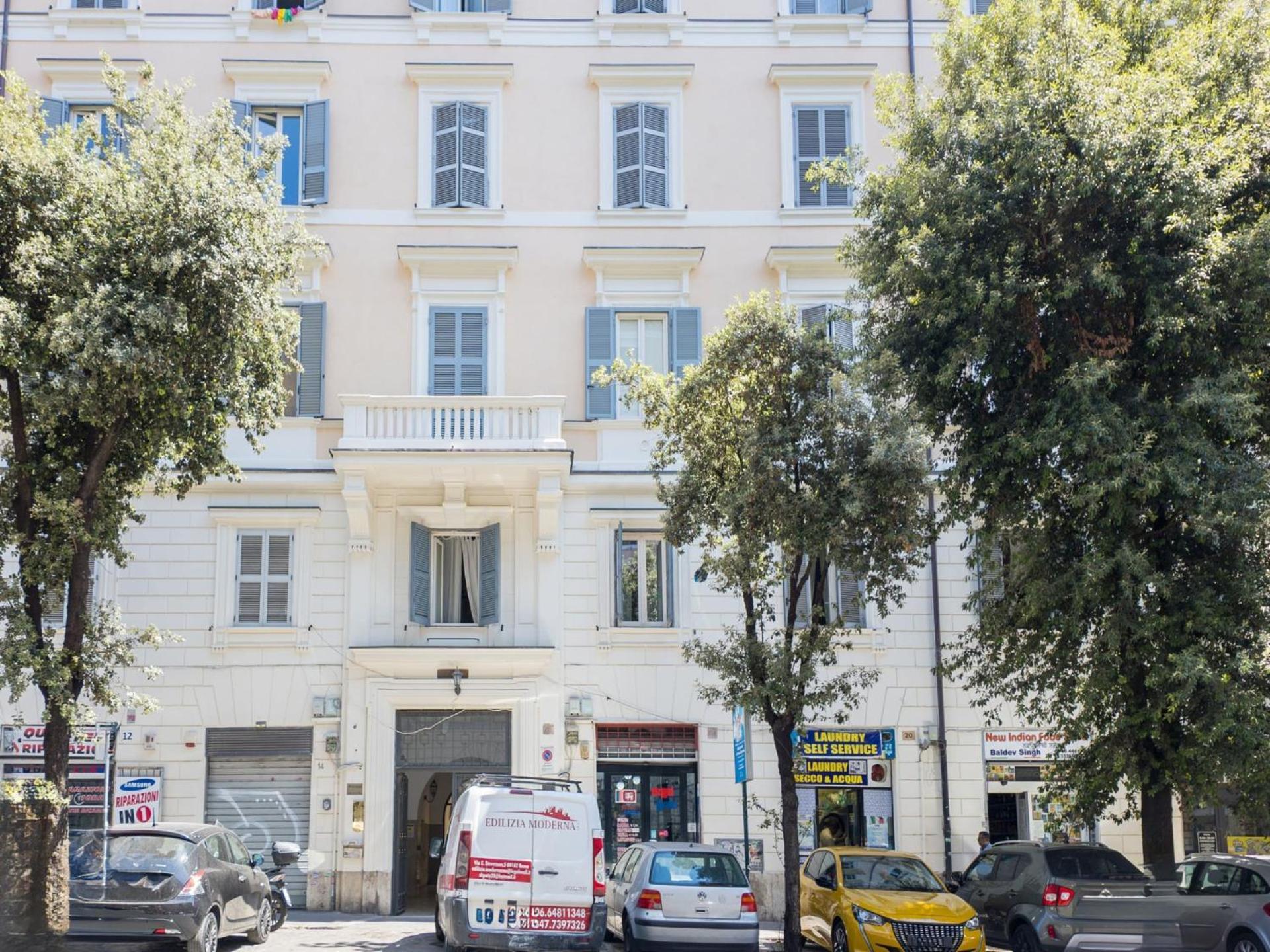 Apartment The Rent - Modern Two-bedroom In Esquilino Area *