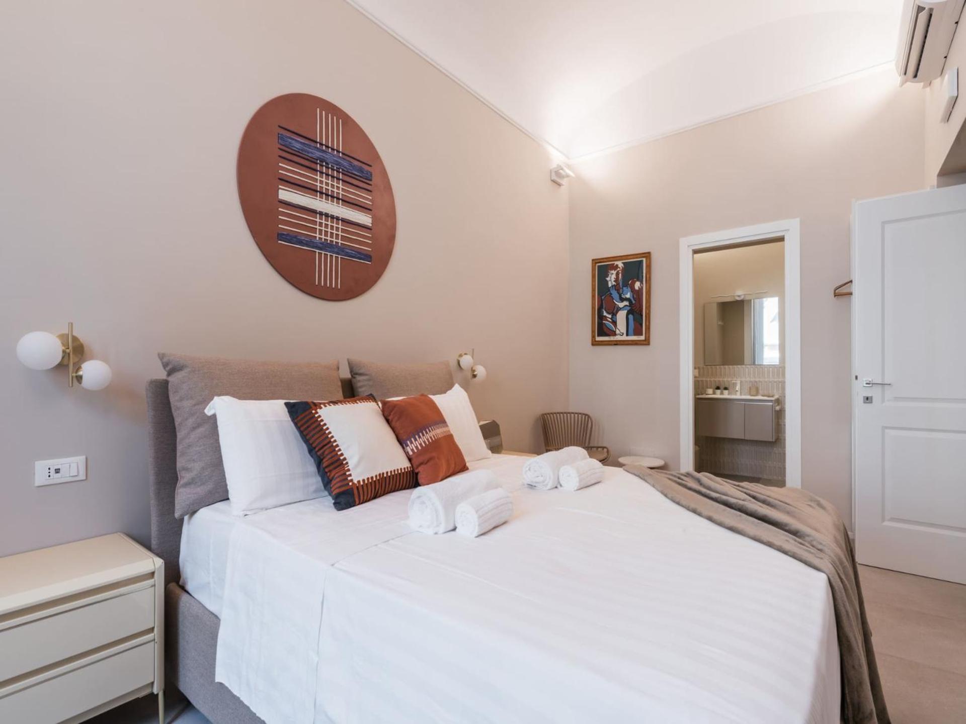 The Rent - Modern Two-bedroom In Esquilino Area Rom